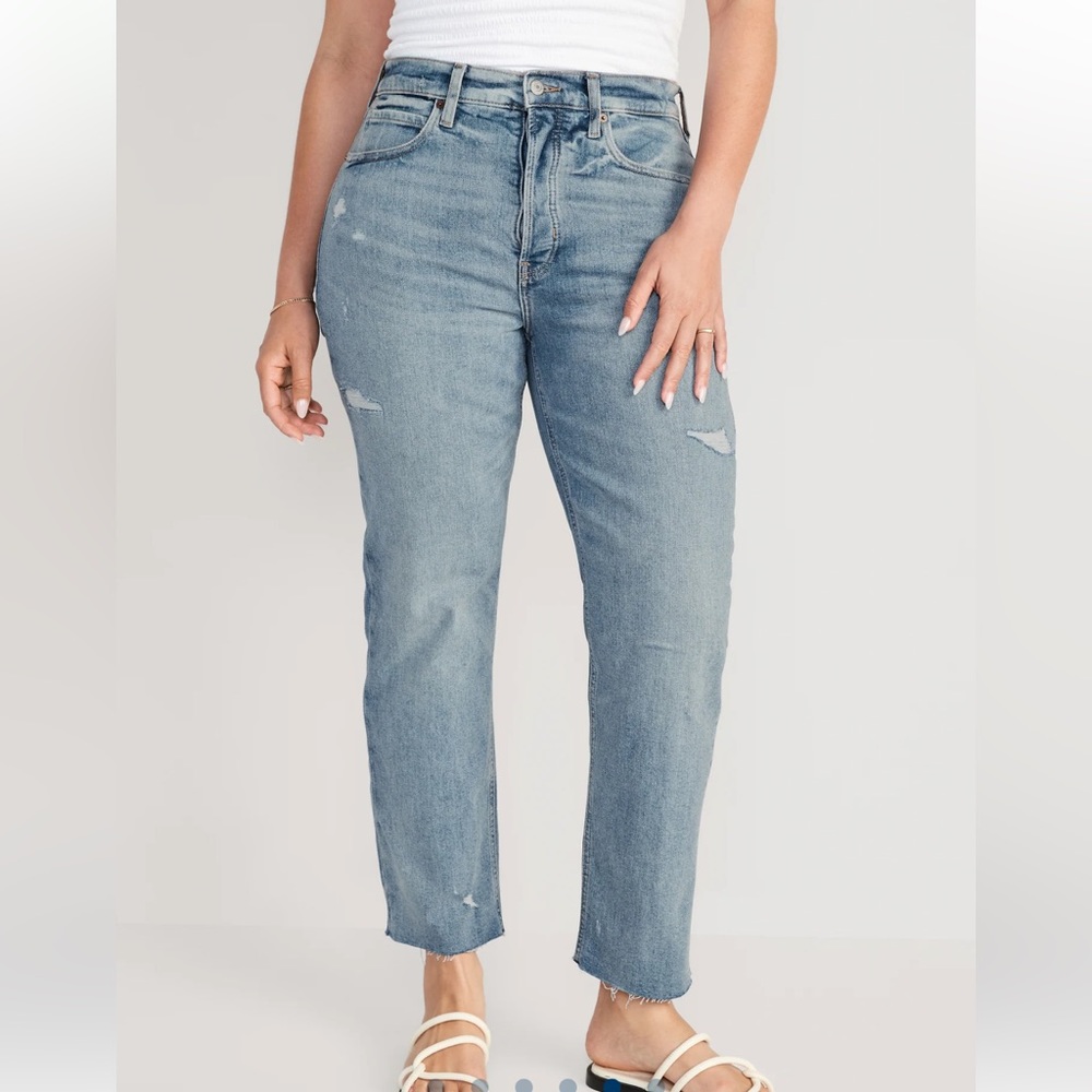 NWT Old Navy Extra High-Waisted Button-Fly Ripped Cut-Off Straight Ankle Jeans